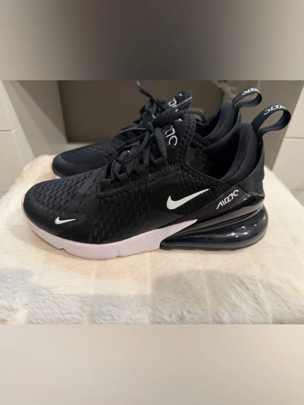 Nike Women’s Black & White Air Max 270 Sneakers